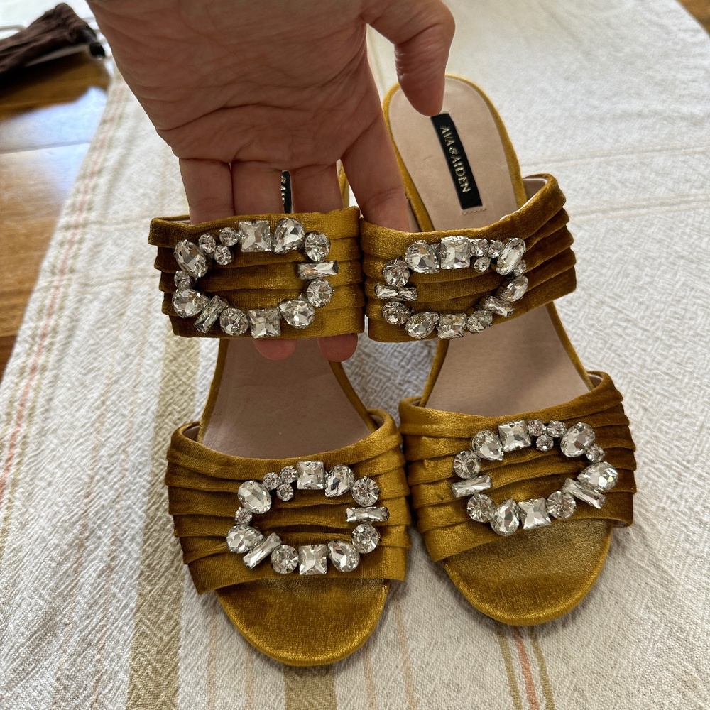 Ava and Aiden Perla Velvet Embellished Block Heel Sandals